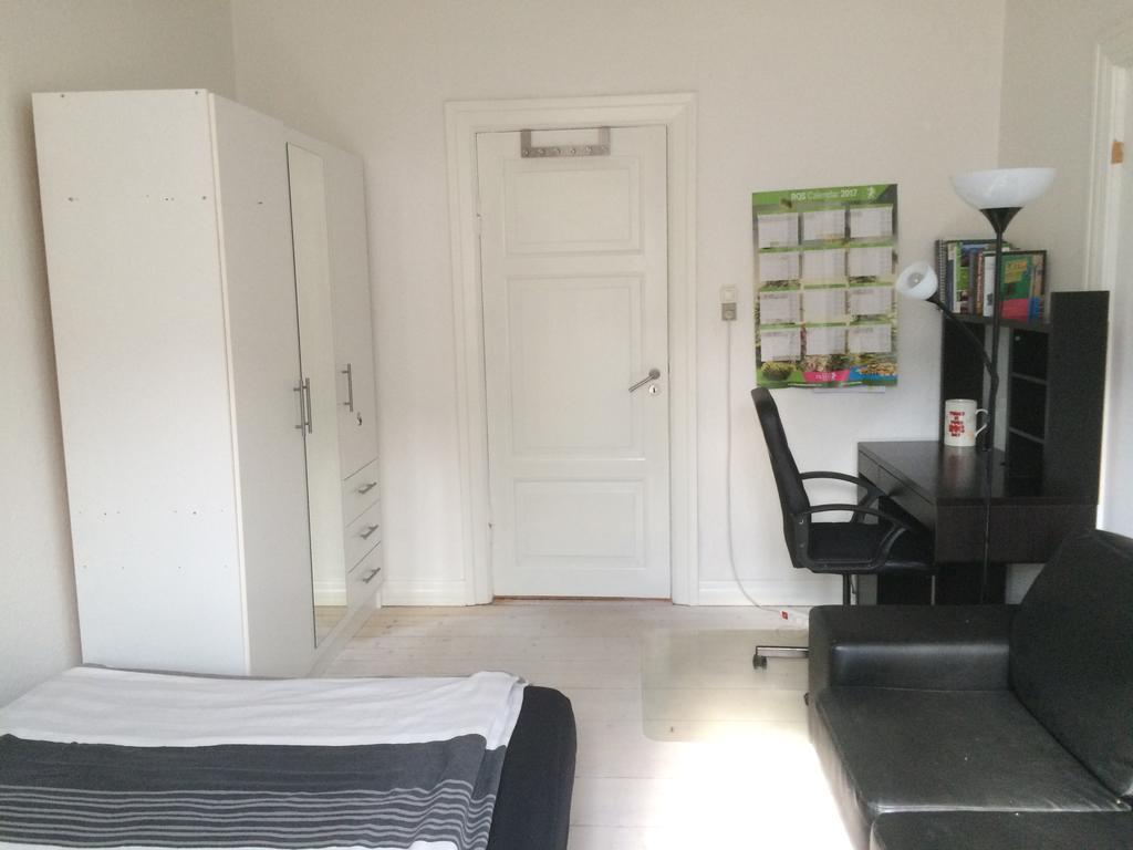 Center Aalborg Apartment Ngoại thất bức ảnh